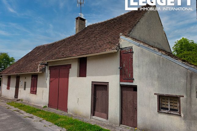 Thumbnail Villa for sale in Lussac-Les-Églises, Haute-Vienne, Nouvelle-Aquitaine