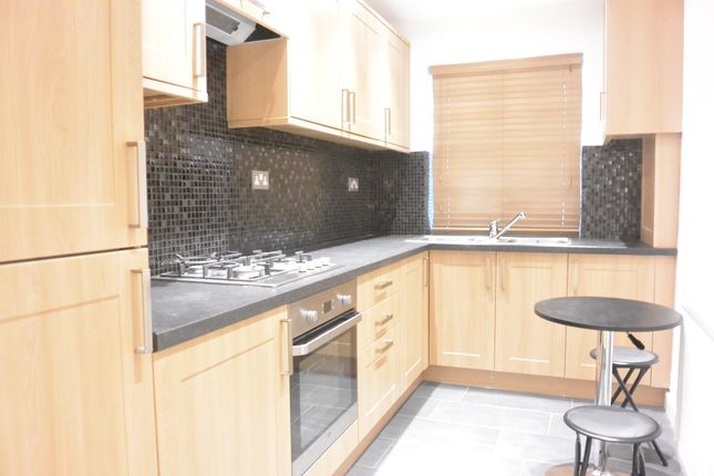 Flat to rent in Brentwood Lodge, Danescroft, Hendon