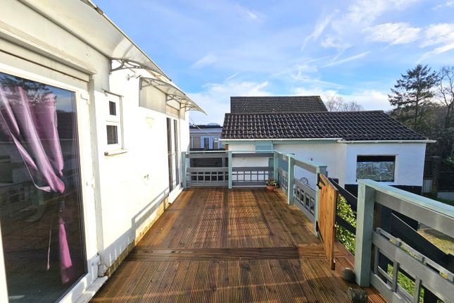 12, Berkeley Avenue, POOLE photo 3