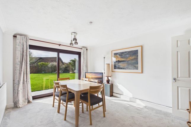 7, William Burt Close, Aylesbury photo 4