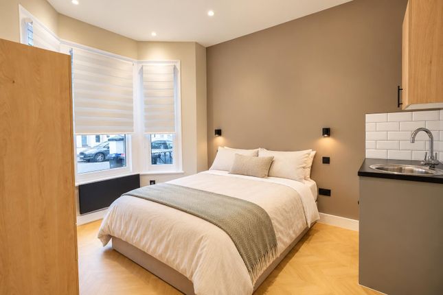 Room 1, 39, Hartington Road, Southend-On-Sea photo 2