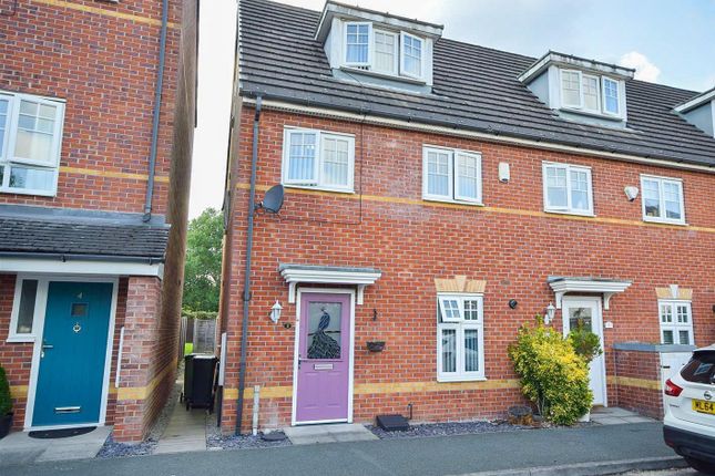 Thumbnail Town house for sale in Abbeyfield Close, Stockport