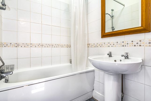 132a, Northcote Road, London photo 4