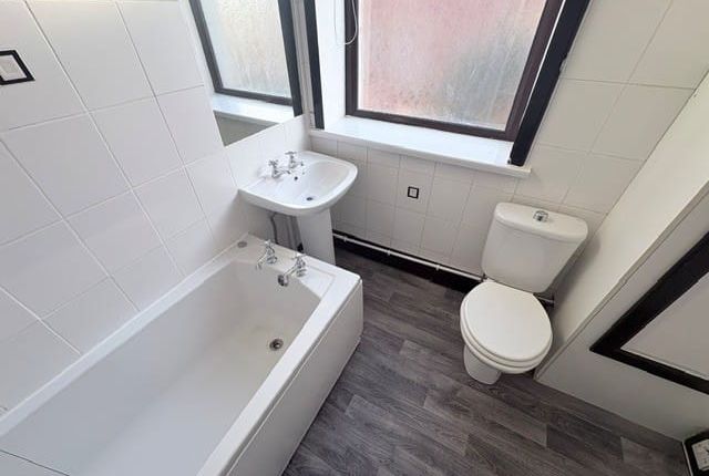 5, Lee Street, Accrington photo 5