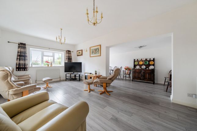 31 Lincoln Avenue, Bognor Regis photo 2