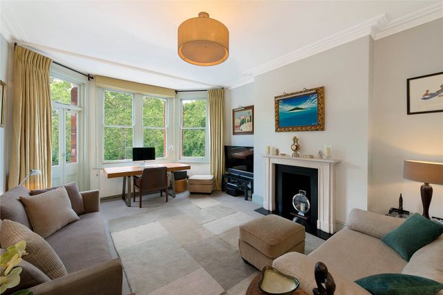 Flat for sale in Prince Of Wales Mansions, Prince Of Wales Drive, London