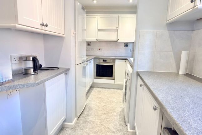 21, Priors Court, Tewkesbury photo 4