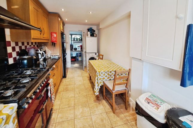 2, Kingfisher Way, Bishops Stortford photo 2