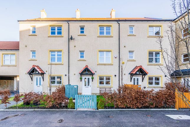 4 bed town house for sale in Wymet Gardens, Millerhill, Midlothian EH22