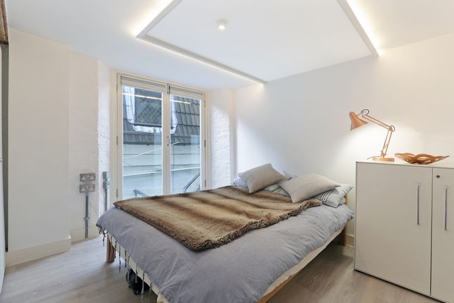 Property to rent in Grices Wharf Apartments, Rotherhithe Street, London