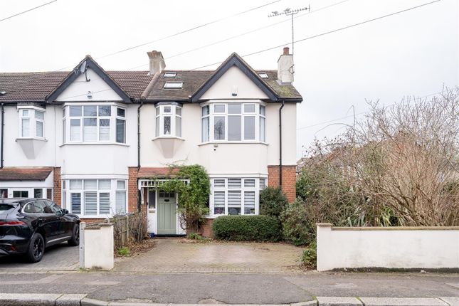 Thumbnail Property for sale in Heathcote Grove, London