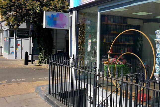 Retail premises to let in Caledonian Road, London