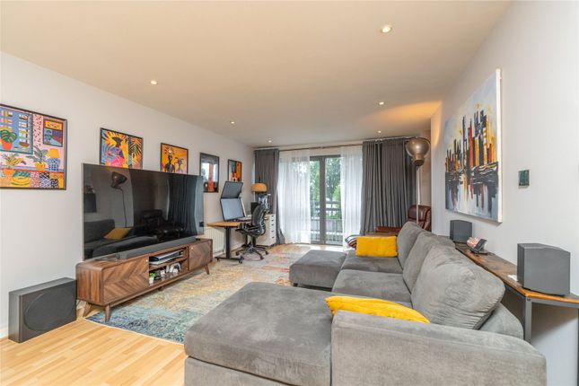 4/2, Western Harbour Terrace, Edinburgh photo 2