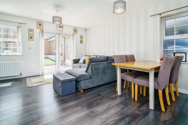 Thumbnail End terrace house for sale in Park Place, Frogmore, St.Albans