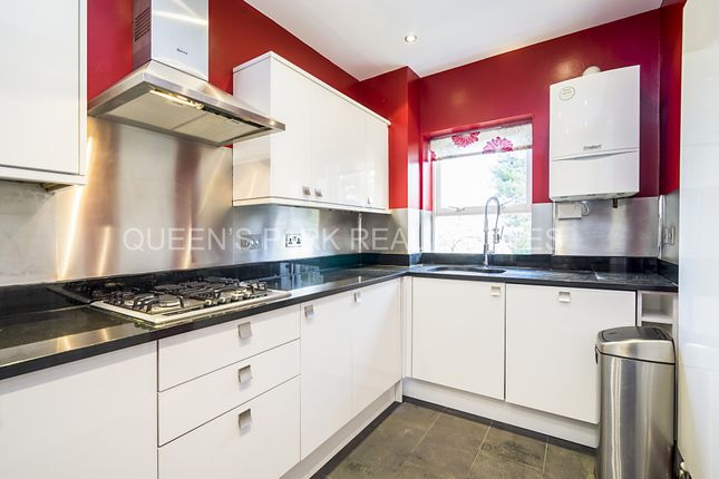 Flat to rent in Salusbury Road, Queens Park, London