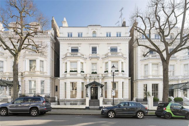 Flat 4, 49, Holland Park, London photo 2