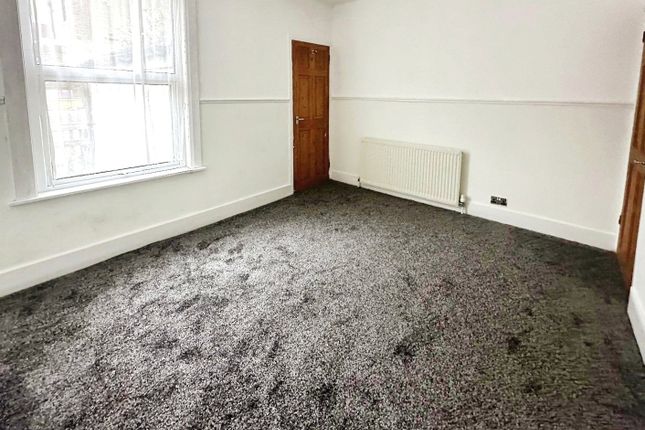 Terraced house to rent in Seymour Road, Chatham, Kent