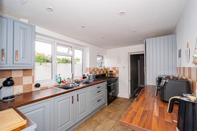 46, Sedlescombe Road North, St. Leonards-On-Sea photo 4