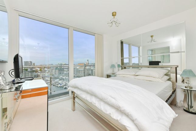 Flat 55, 17, Marrowbone Slip, Plymouth photo 2