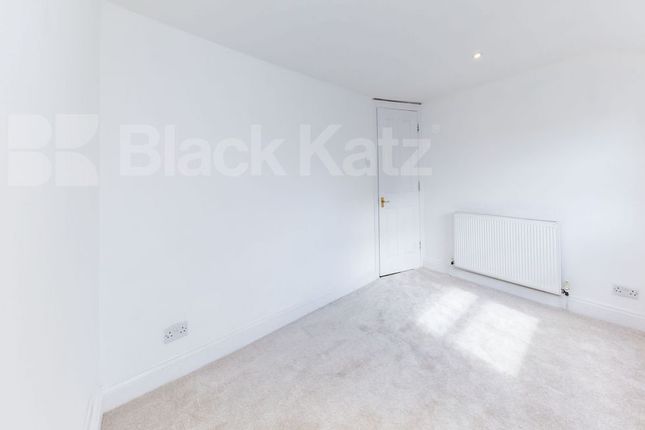 Mildmay Grove South, London photo 3