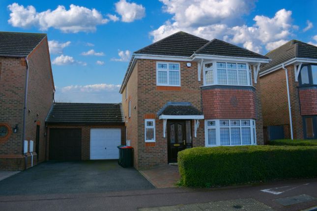 Thumbnail Detached house to rent in Wiltshire Way, Bletchley, Milton Keynes
