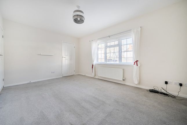 22, Olympus Road, Henlow photo 3