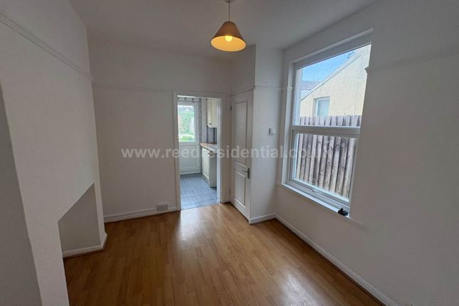 20, Windsor Road, Westcliff On Sea photo 4