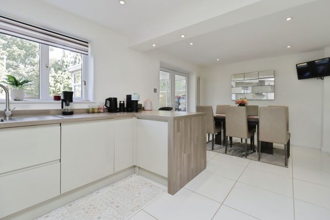 17, Damson Drive, The Rock, Telford photo 3