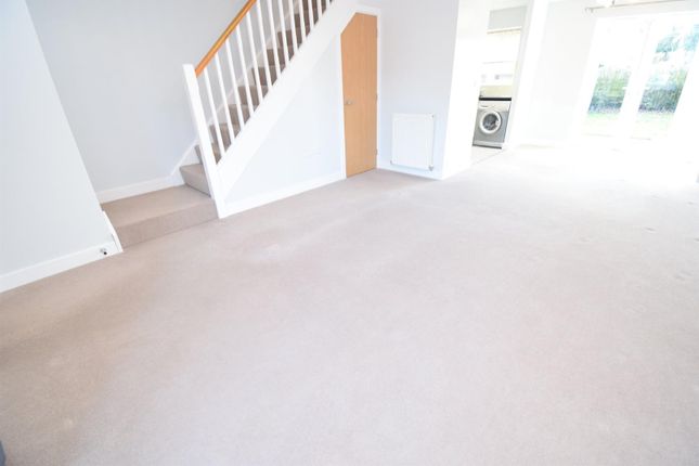 17, Hanson Court, Normanton photo 2