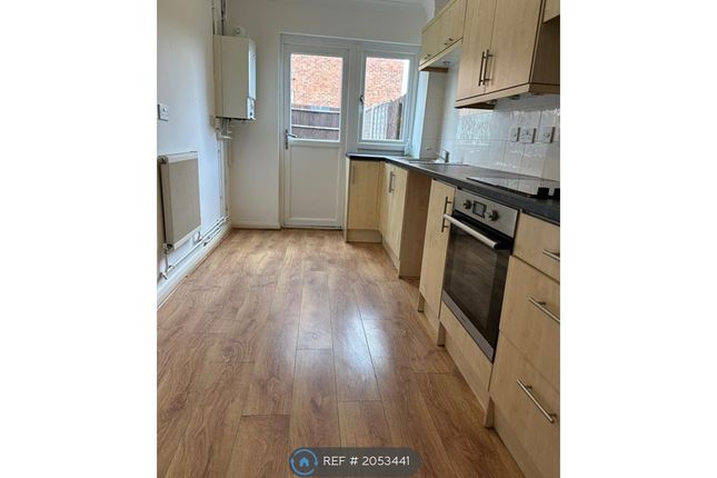 Terraced house to rent in Rye Field, Orpington