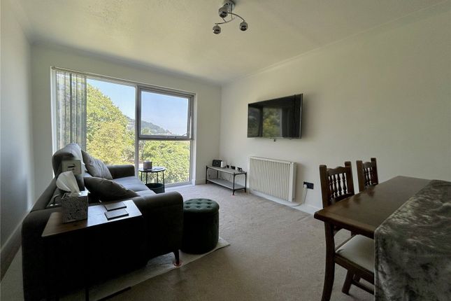 23, Bernard Crescent, Somerset photo 4