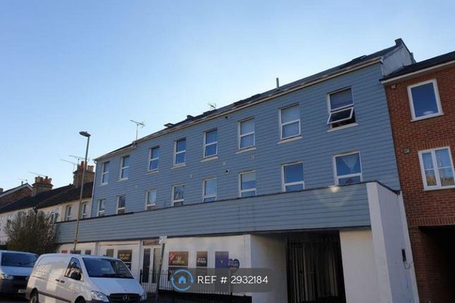 2 bed property for rent in Alldermen House, Aldershot GU11