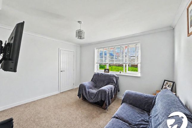 19, Montgomery Avenue, Kent photo 3