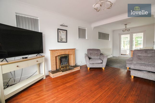 26 Elm Drive, Louth photo 2