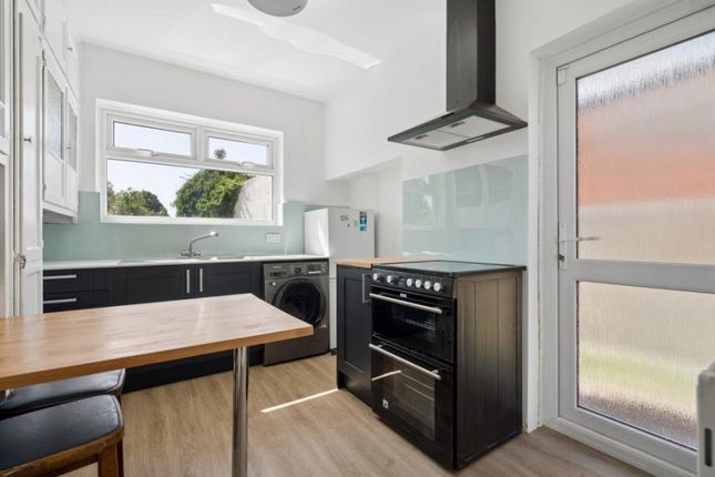 60 Bridle Road, No Street Name Specified, Pinner photo 4
