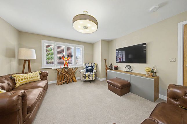 53, Boundary Way, Chesterfield photo 4
