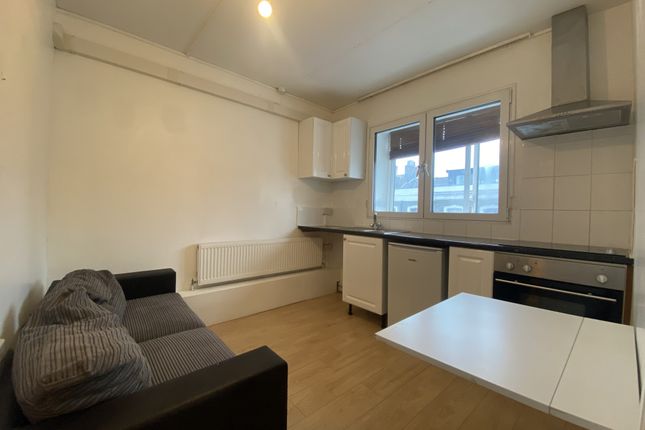Thumbnail Studio to rent in Holloway Road, Holloway