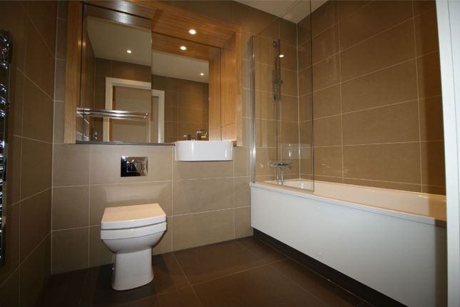 401, Centurion Tower, London photo 5