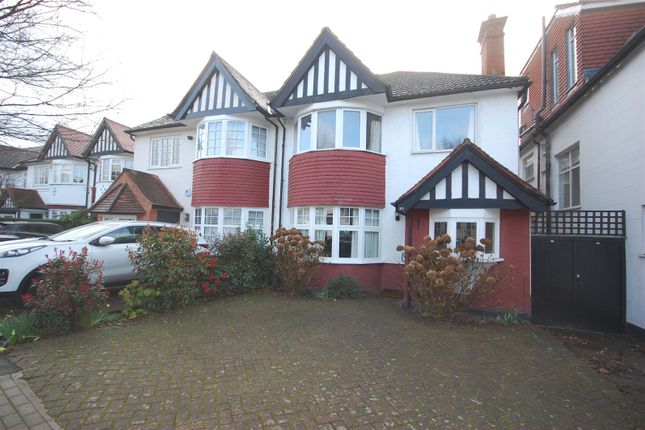 Thumbnail Flat to rent in Highcroft Gardens, Golders Green