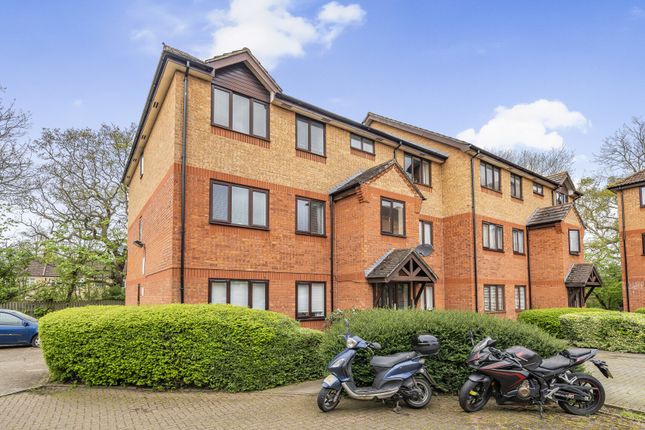 Flat for sale in Chartwell Gardens, Cheam, Sutton