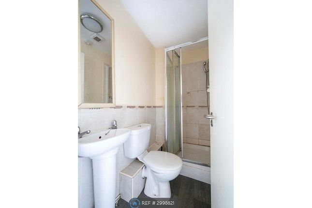 Flat   Brighton Grove, Newcastle Upon Tyne photo 5