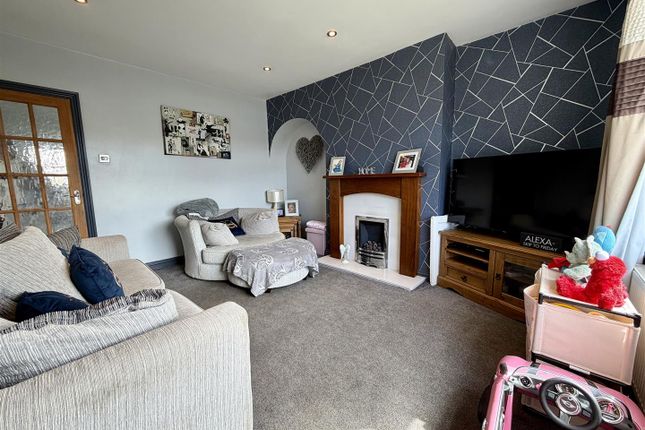22, Exley Road, Keighley photo 3