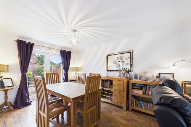 13, Craven Drive, Gloucester photo 2