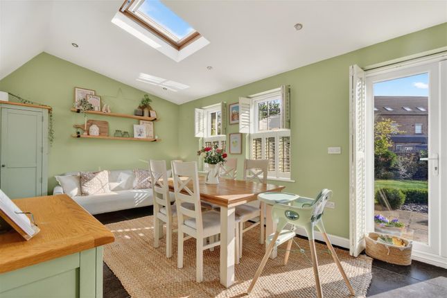 6, Armstrong Way, York photo 2