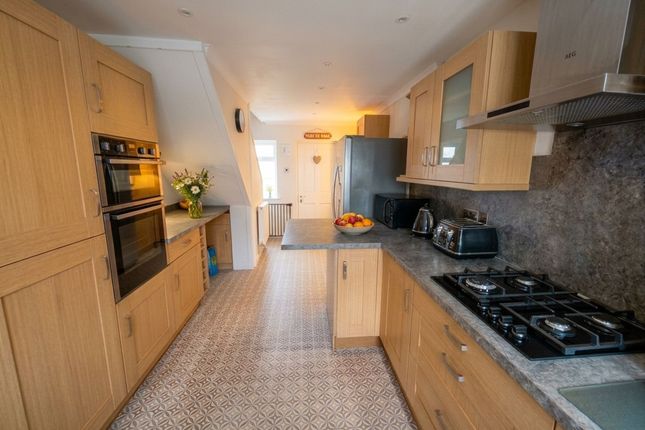 4 Lemin Parc, Hayle photo 2