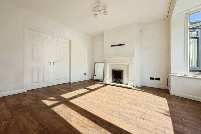 13, Elsdon Gardens, Gateshead photo 3