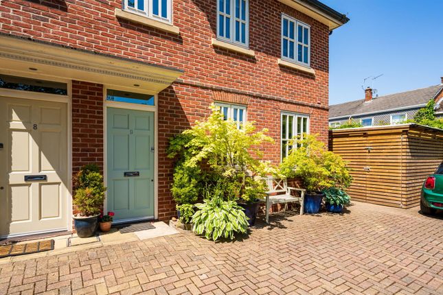 Thumbnail End terrace house for sale in Kings Road, Henley-On-Thames