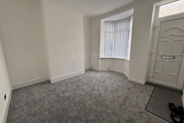 70, Wolverhampton photo 2