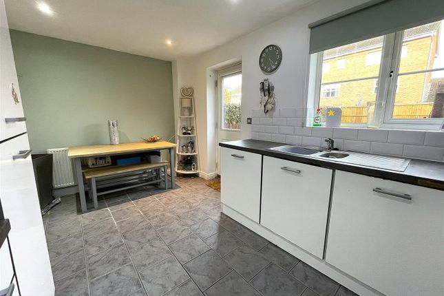 26, Abbots Court, Selby photo 4