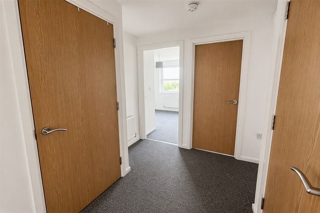 609, Lower Hall Street, ST. HELENS photo 2